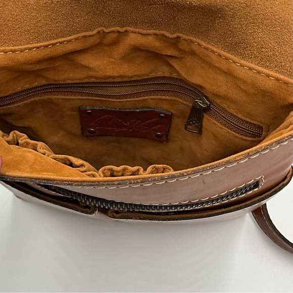 Patricia Nash Crossbody Bag  Tan Granada Embossed whipped-stitched - Picture 2 of 8